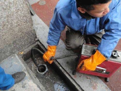 魏都疏通下水道